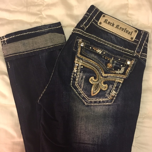 SOLD Rock Revival Kai Straight Size 26