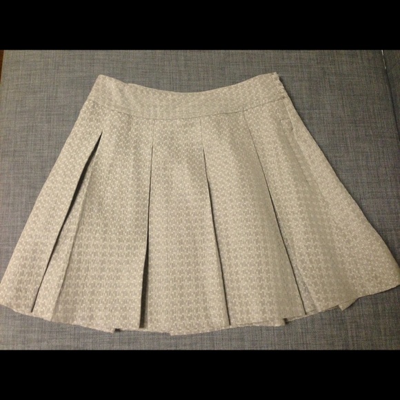 Kensie pleated skirt
