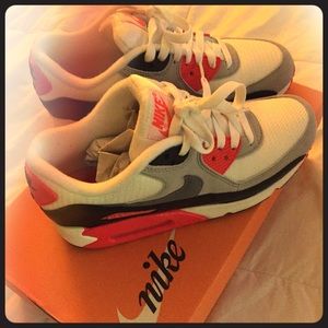 Nike Women's Air Max 90 OG