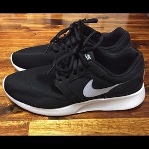 nike kaishi run black