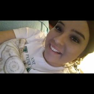 Meet your Posher, Briana