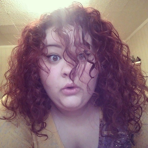 Meet your Posher, Carrie