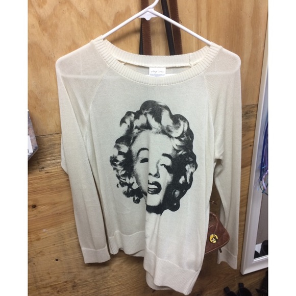 marilyn monroe sweater