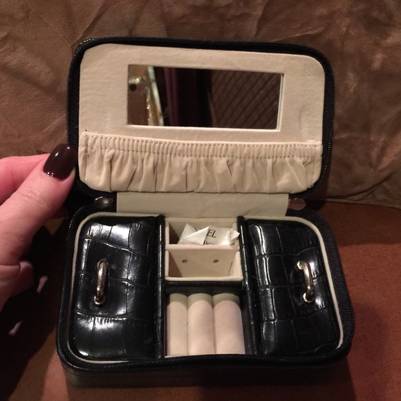 Jewelry box - Picture 2 of 4