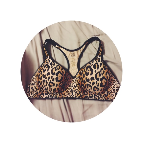 Victoria's Secret PINK YOGA leopard sports bra