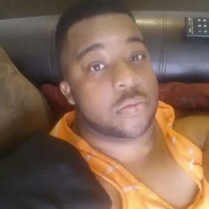 Meet your Posher, Larry