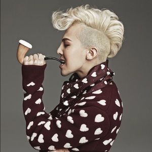 Meet your Posher, Teah