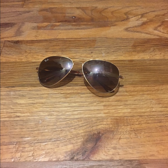 100% Authentic Ray-Ban Gold Large Aviators