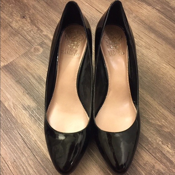 Hardly worn Vince Camuto Black Heels