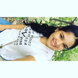 Meet your Posher, Carly