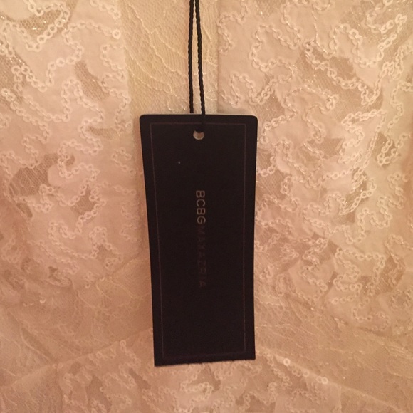 Mini-white sequined dress. - Picture 3 of 3