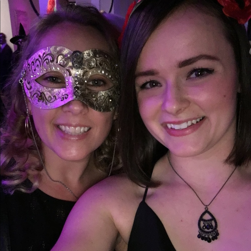 Meet your Posher, Aja