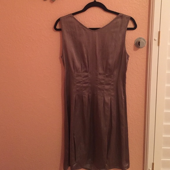 Evening dress. - Picture 2 of 3
