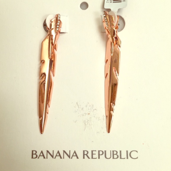 Banana Republic | rose gold feather earrings