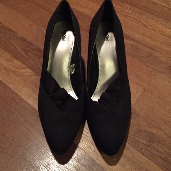 Black heels