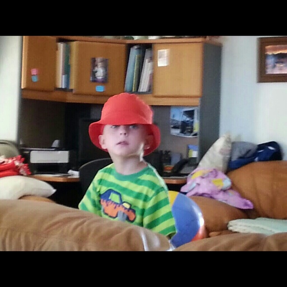 Meet your Posher - Picture 3 of 4