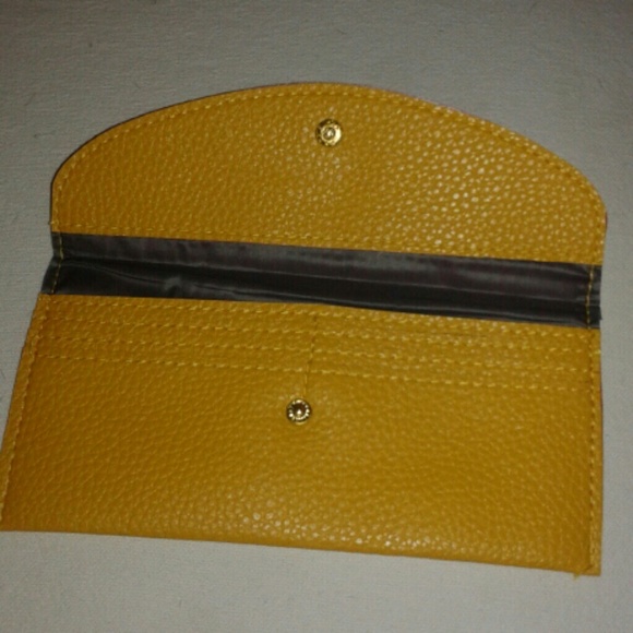 Wallet - Picture 2 of 4