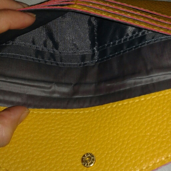 Wallet - Picture 3 of 4