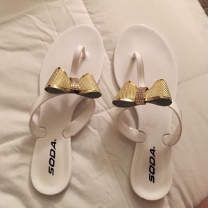 Bow Sandals