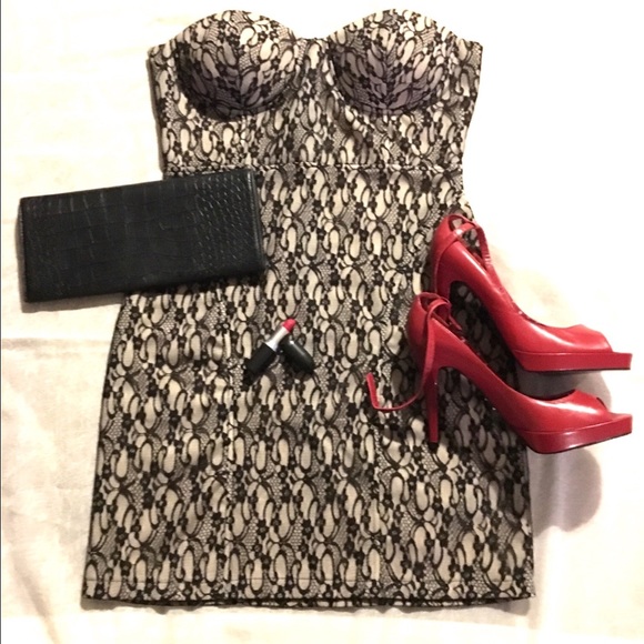 Nwt nude lace overlay dress