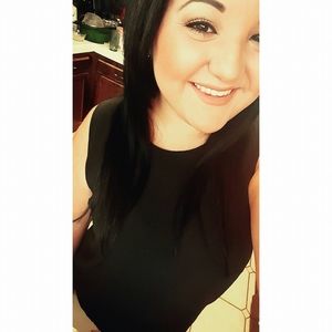 Meet your Posher, Leanne