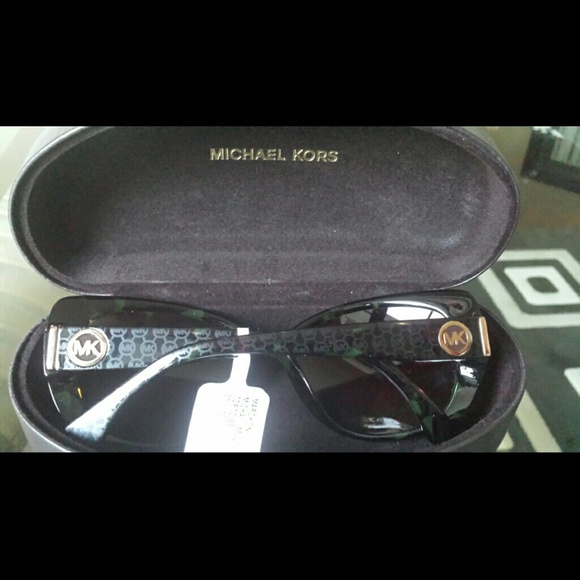 Michael Kors Sunnies main image 4