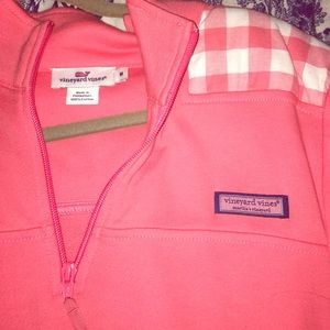 VINEYARD VINES PULLOVER SIZE MEDIUM