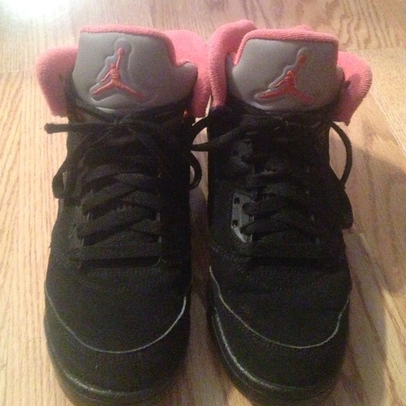 Womens Air Jordan 5s - Picture 2 of 4