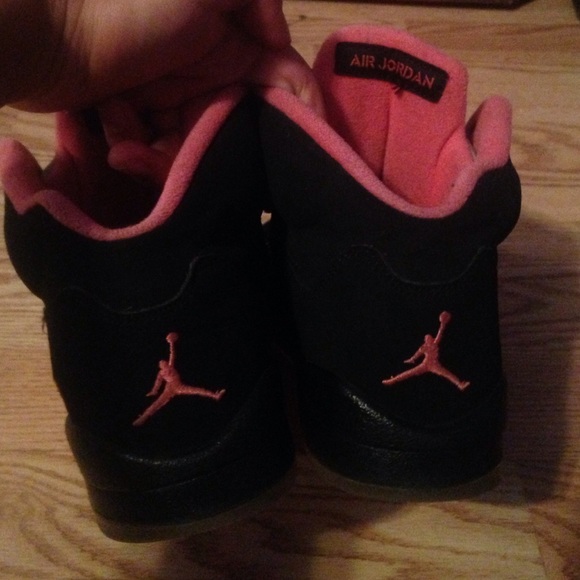 Womens Air Jordan 5s - Picture 4 of 4