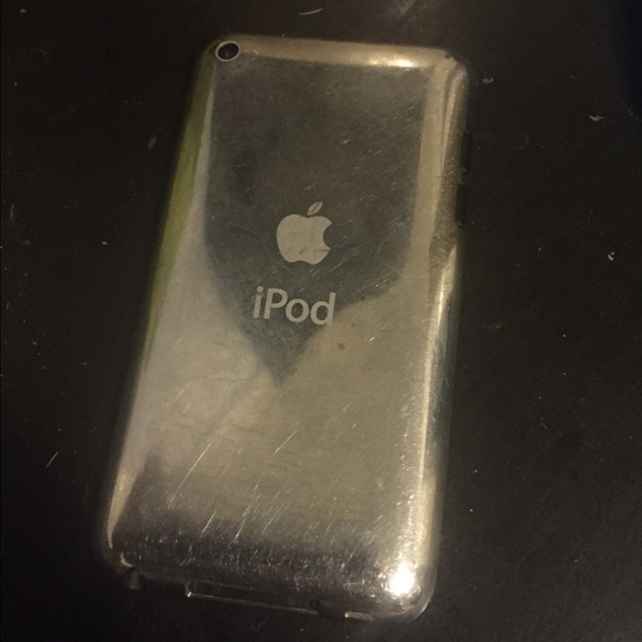Apple IPod Touch 4th Edition 32 GB - Picture 2 of 3