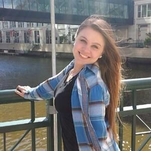 Meet your Posher, Nicole