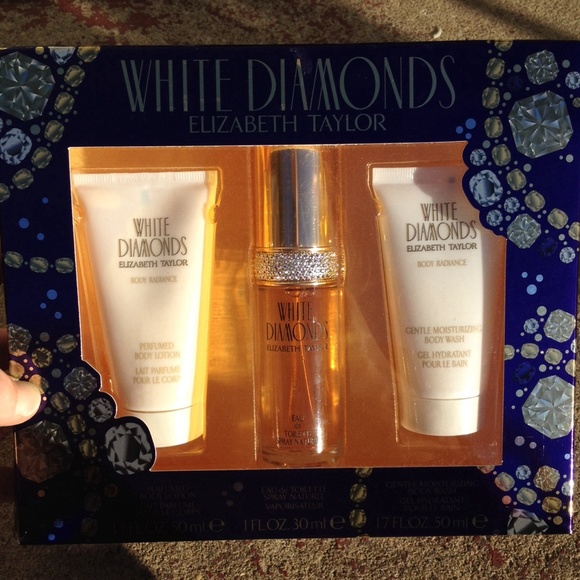 Elizabeth Taylor's White Diamonds Fragrance Set