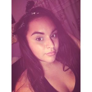 Meet your Posher, Johana