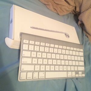 Wireless Apple keyboard