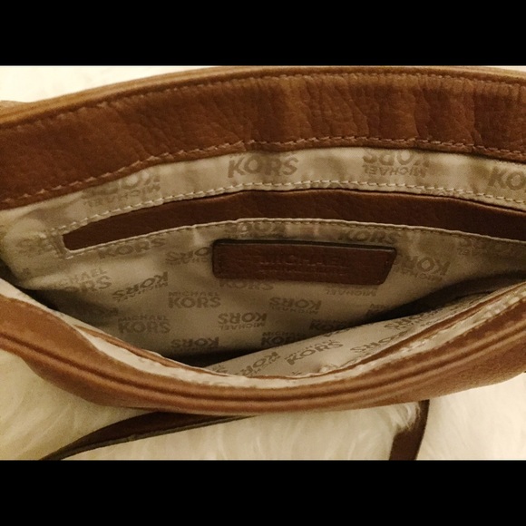 MICHAEL KORS Leather Cross Body Purse - Picture 3 of 3