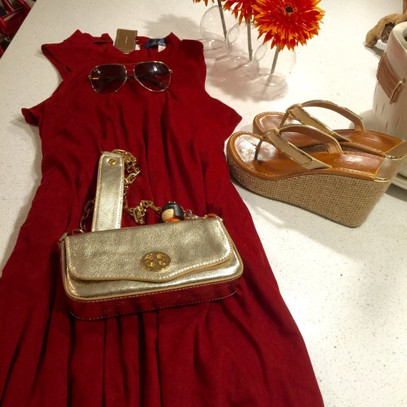 Toryburch small shoulder bag. ❤️firm price❤️ - Picture 3 of 3