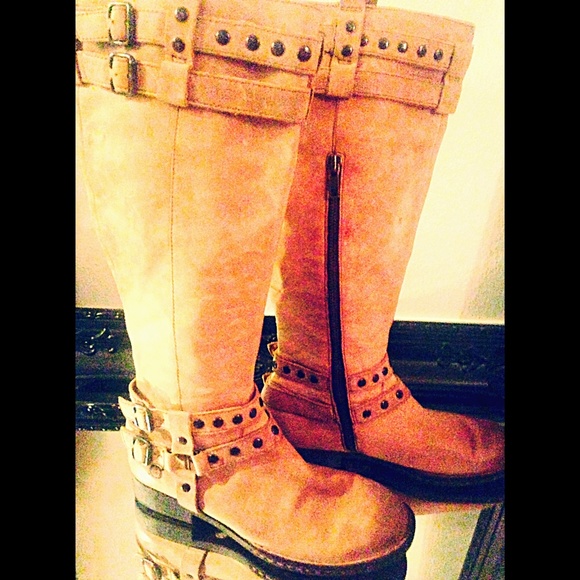 Reduced Price Brown BORN Tall leather boots. New!