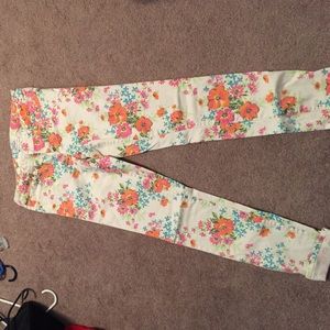 Aeropostale floral skinny jeans