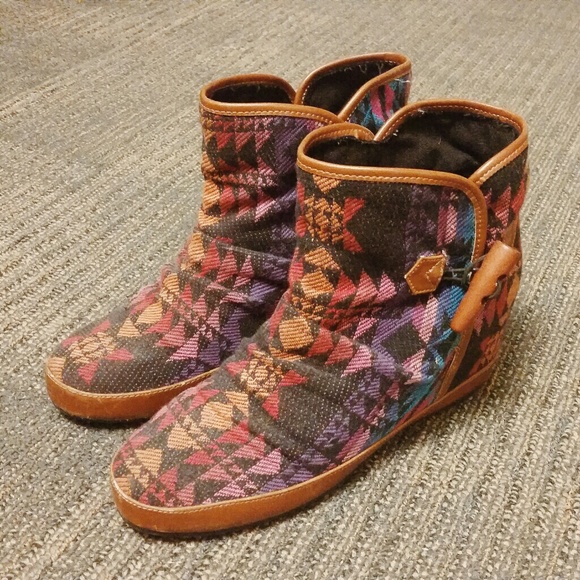 Aztec Print Wedge Ankle Boots