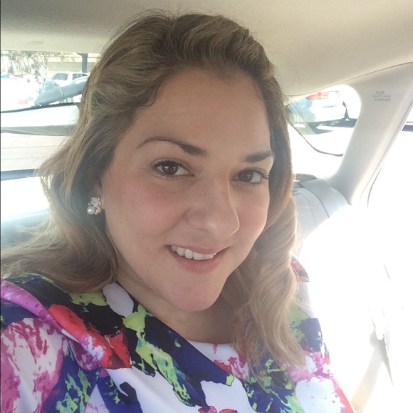 Meet your Posher, Nunae - Picture 1 of 1