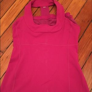 Lululemon size 8 scoop neck tank