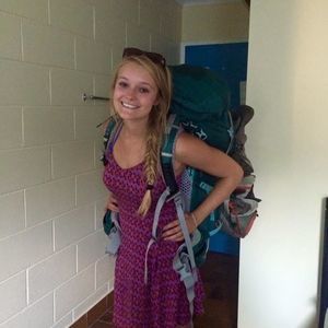 Meet your Posher, Caitlin
