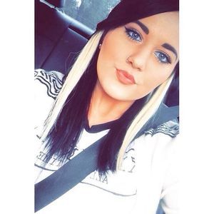 Meet your Posher, Alexis