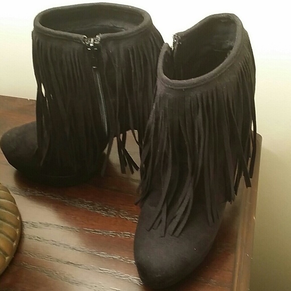 Fringed booties