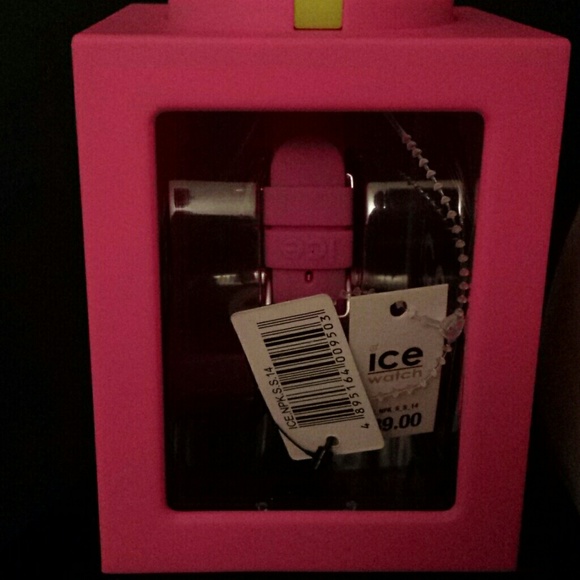 Watch - Picture 2 of 3
