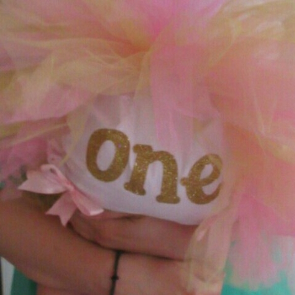 Meet your Posher, Voula