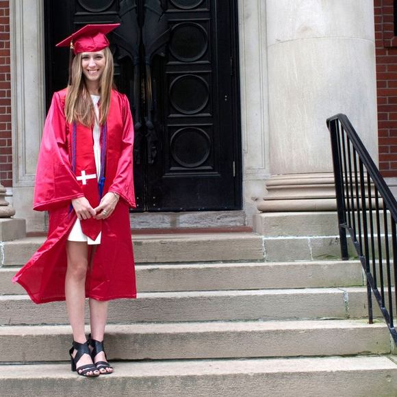 Meet your Posher, Emily