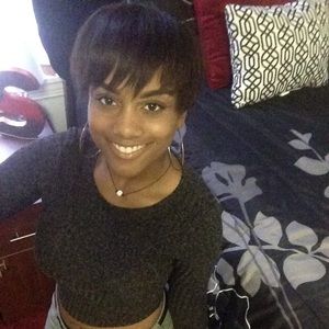 Meet your Posher, Stephanie