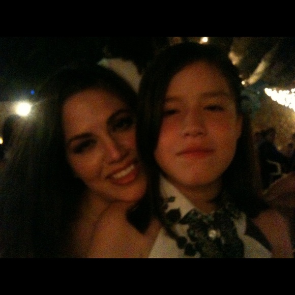 Meet your Posher, Corina - Picture 2 of 4