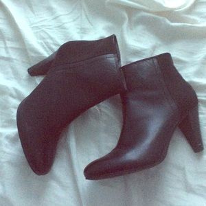 Kenneth Cole Reaction ankle boots